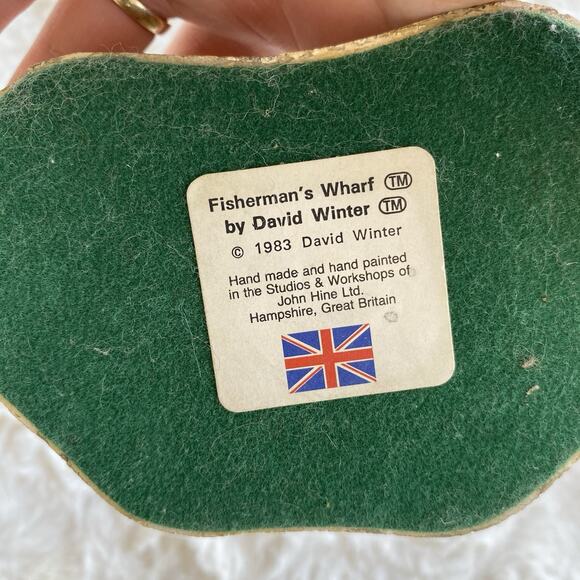 David Winter Cottages Fisherman’s Wharf 1983 Figurine Hand Painted With Box - Picture 5 of 8